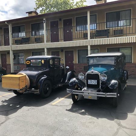 Klamath Motor Lodge Yreka Dış mekan fotoğraf