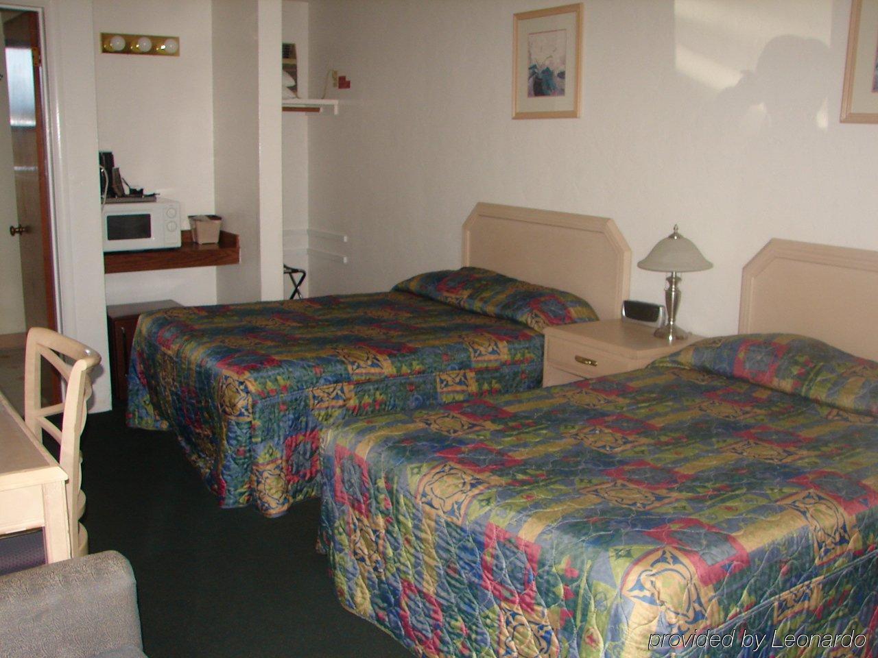 Klamath Motor Lodge Yreka Oda fotoğraf