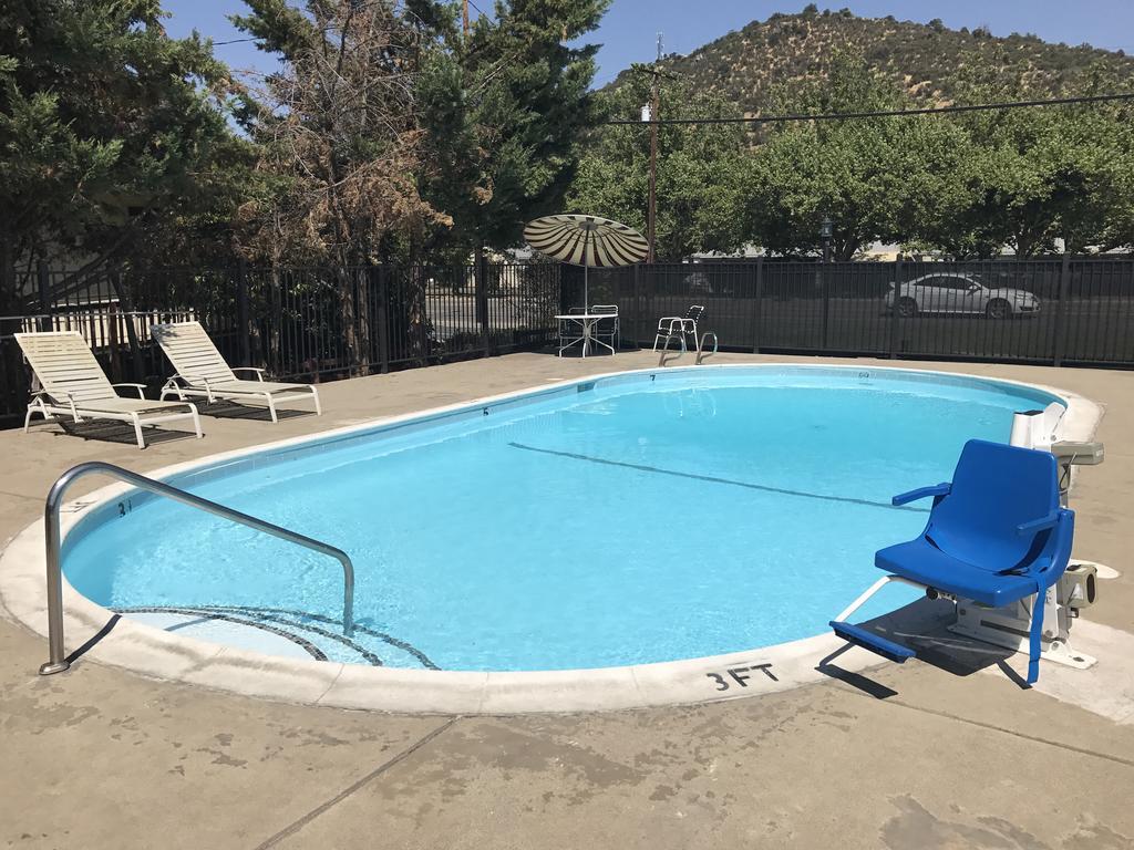 Klamath Motor Lodge Yreka Dış mekan fotoğraf