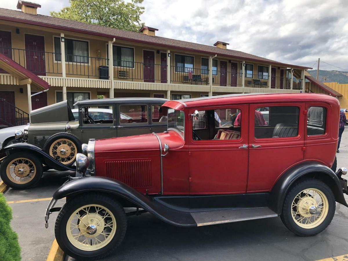 Klamath Motor Lodge Yreka Dış mekan fotoğraf